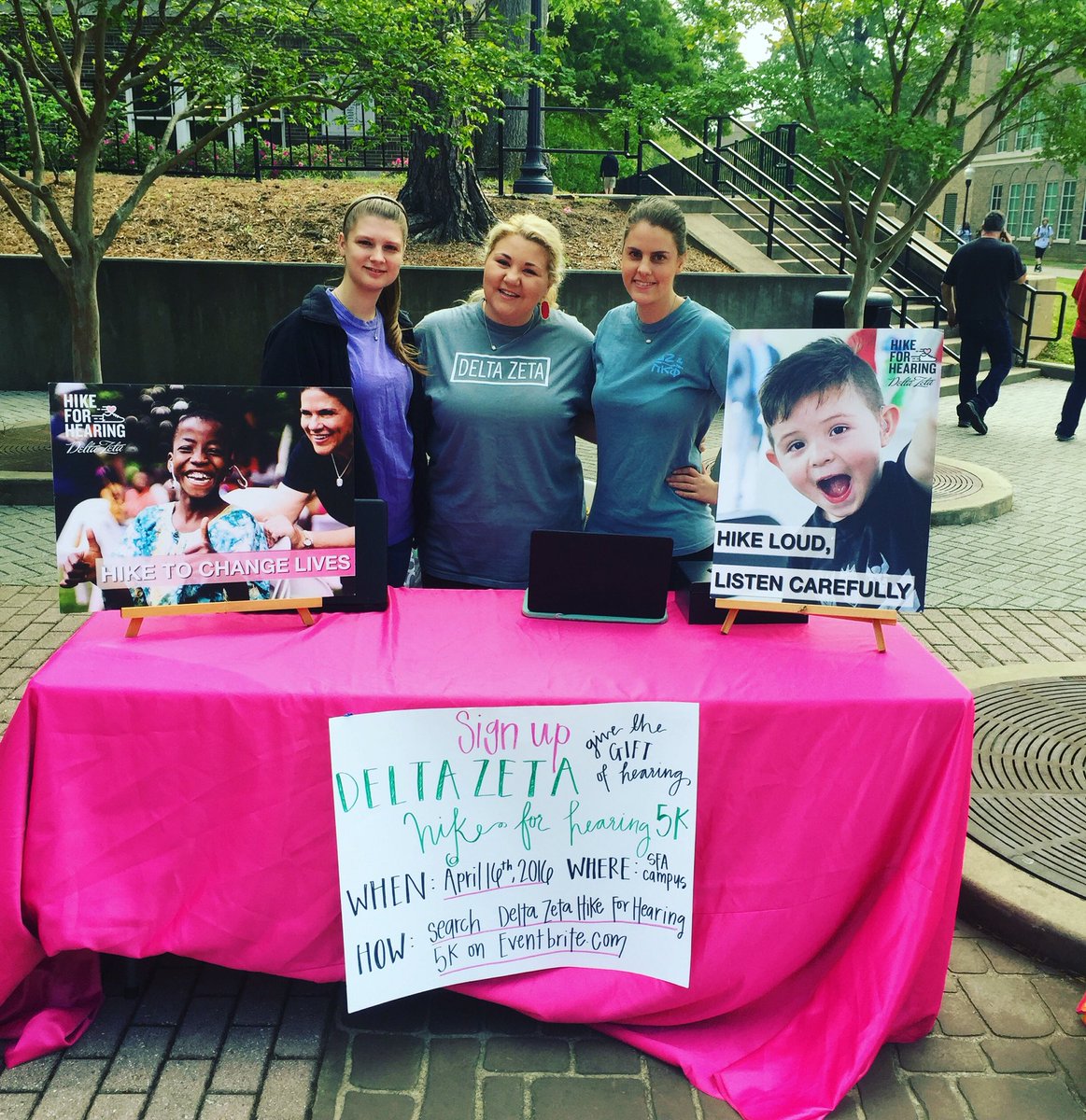 SFASU_DZ's tweet photo. Come see us and sign up for our 5k! We'll be outside the SC until 2! πππ» #pictureyourselfpan https://t.co/wRz9nKNBdT