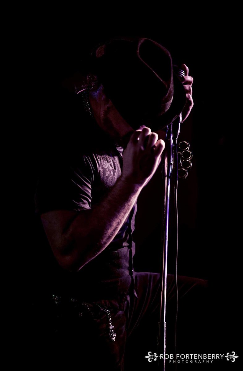 xorifrafox's tweet image. @SirRussellAllen @AdrenalineMob @centurymedia