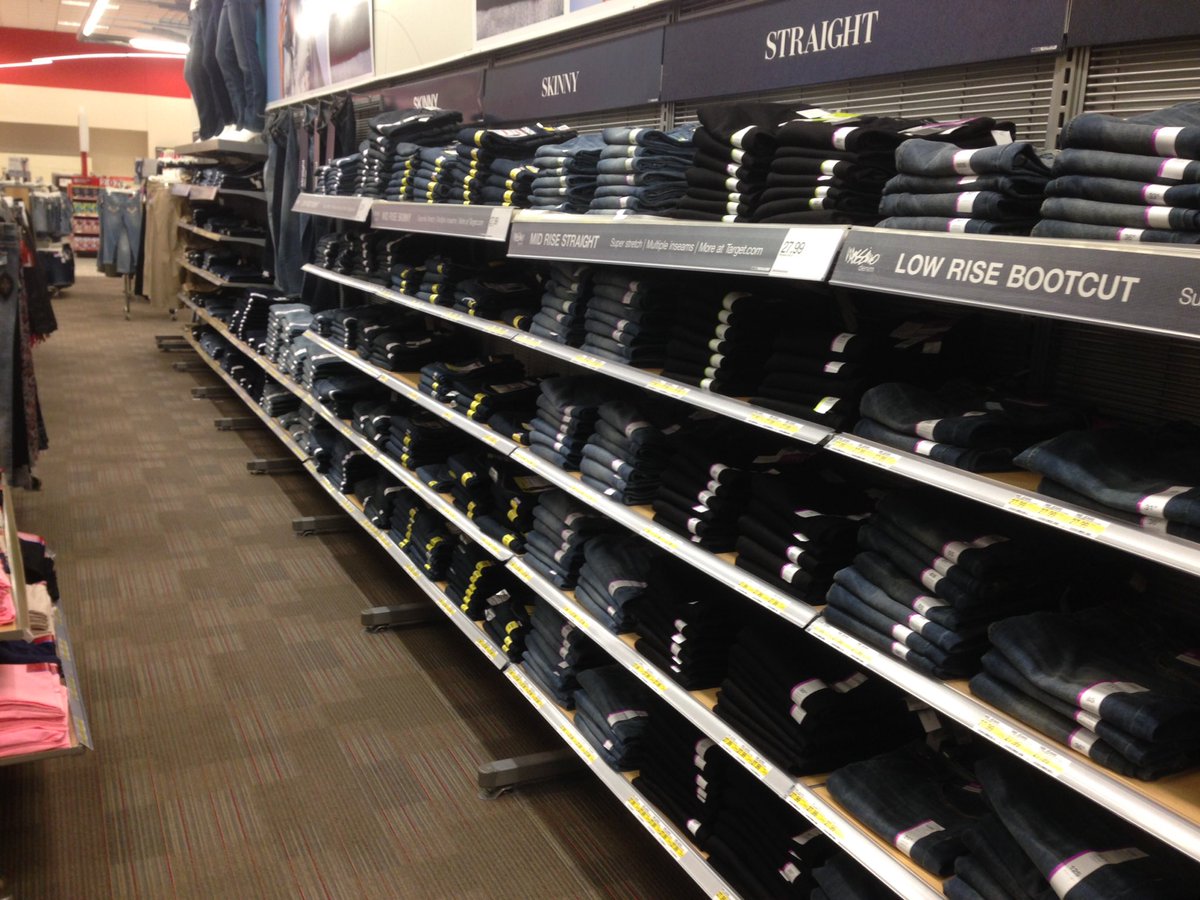 Making everything clean and easy to find for out guests! #huddle projects