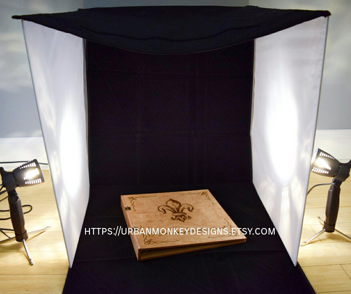 UrbanMonkeyPHL's tweet image. Behind the scenes at Urban Monkey! Built a photo album and wood burned it. How's it look? ☺ #woodburning #pyrography