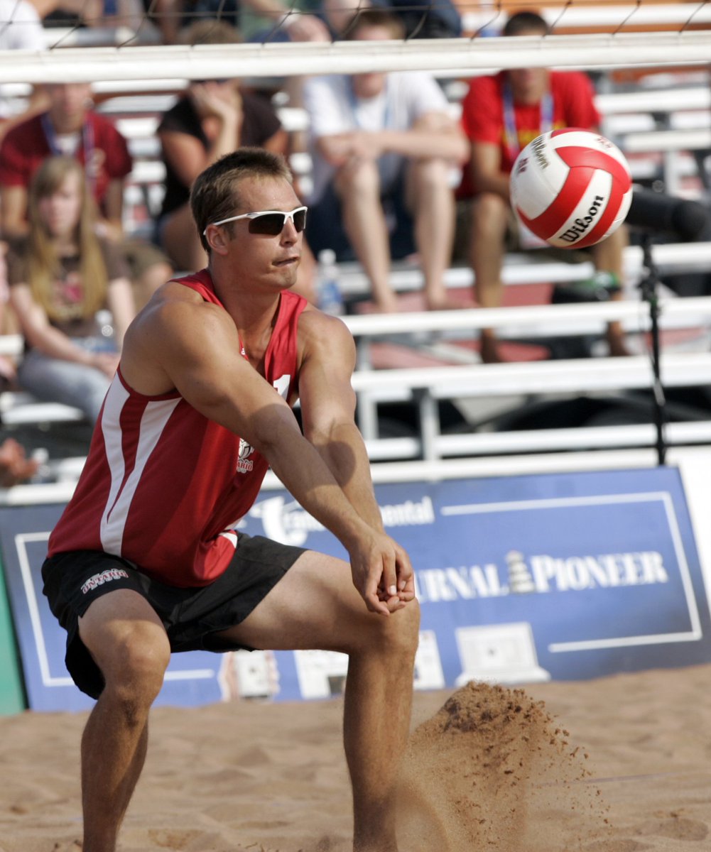 CanadaGames's tweet image. #TBT to the 2009 #CanadaGames Beach Volleyball Men's Final // Retour à la finale de volleyball des Jeux de 2009