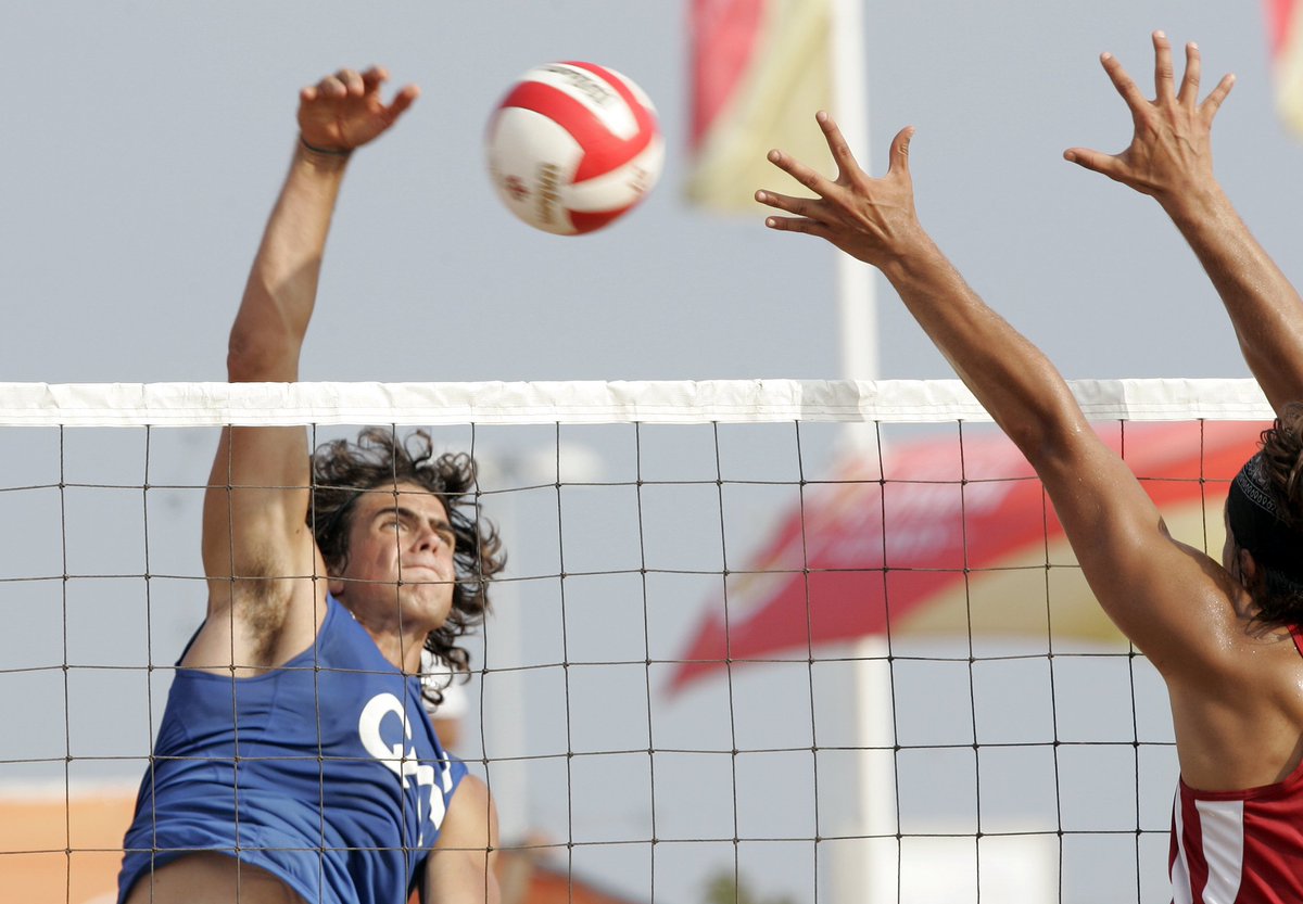 CanadaGames's tweet image. #TBT to the 2009 #CanadaGames Beach Volleyball Men's Final // Retour à la finale de volleyball des Jeux de 2009