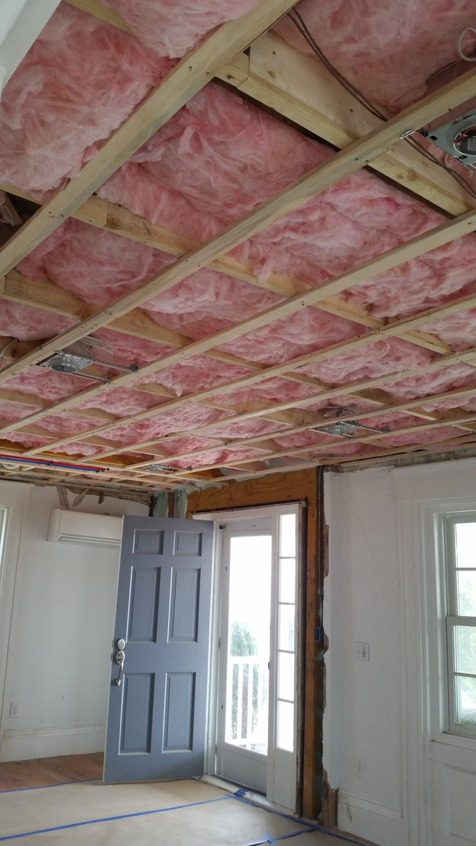 YankeePlasterer's tweet photo. Renovations! Early 1800's home  at the tip of Cape Cod. .. #plastering #finishplaster https://t.co/ntfL34Z1f8