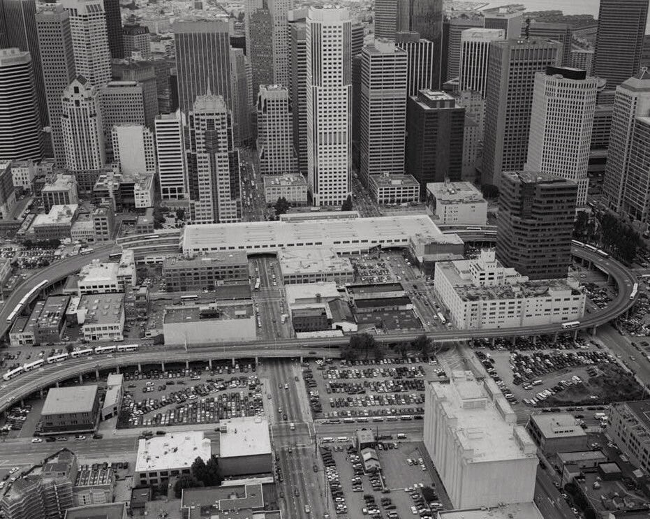 FortOneSF's tweet photo. TBT 1998 South Of Market | VISIT: https://t.co/Tqotu1gMsX https://t.co/NCEKYhPLQm