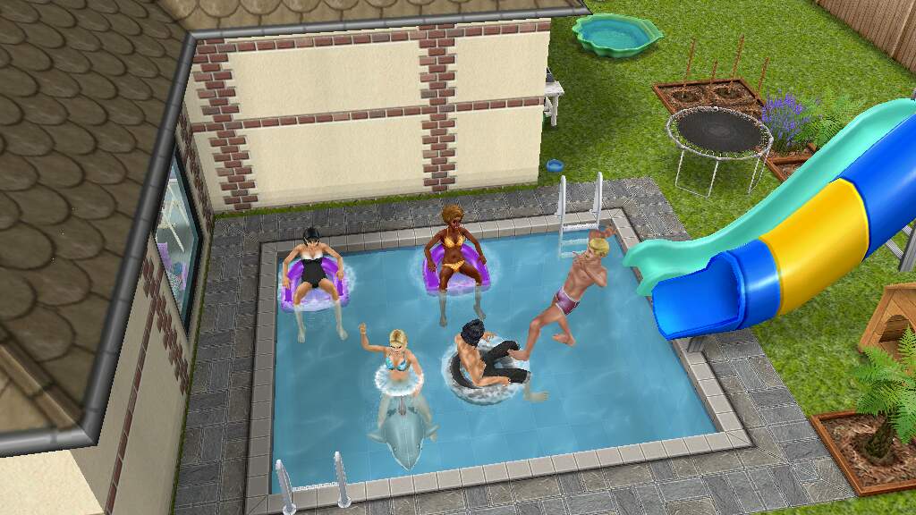 TheSimsLaughs's tweet photo. The guy in the pants is back 😂😂😂😂😂 #thesimsfreeplay #simsfreeplay #sims3play https://t.co/FM7NLm2kMo