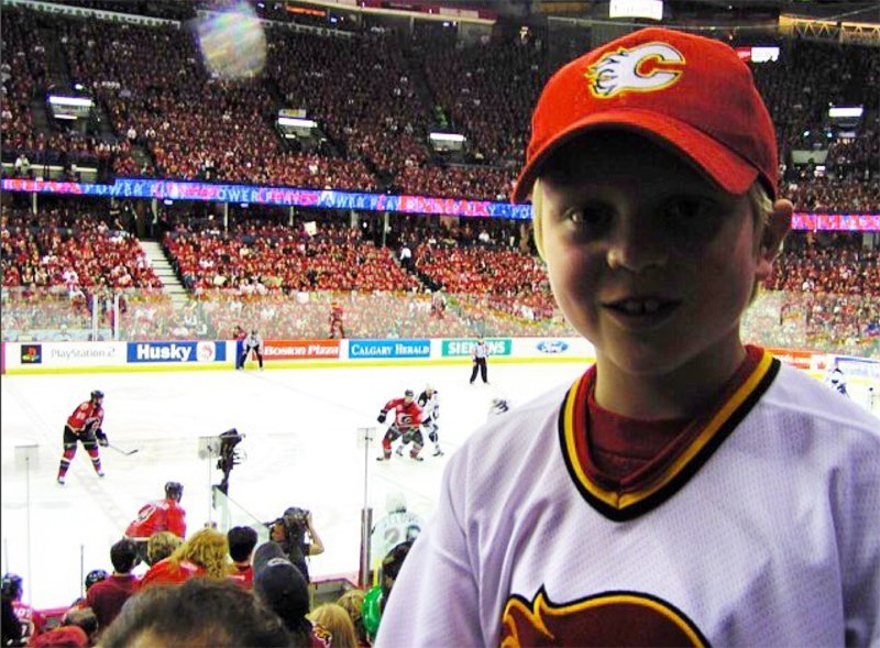 NHLFlames's tweet photo. #ThrowbackThursday, @H_S_9 style. #CalgaryKid #TBT https://t.co/PRu32J4MQz