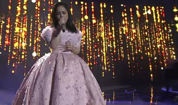 Suara hati seorang kekasih, Bagai nyanyian surgawi. saat ini <a href="/gitagut/">Aluna Sagita Gutawa</a> di #KonserAADC2
