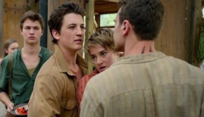 PixiesBandaids's tweet photo. 3 different movies 3 different boyfriends and somehow they all managed to get casted in the same movie i'm laughinf https://t.co/yrmvGR6mVJ