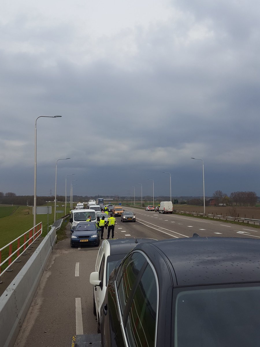 Controle belastingdienst en politie vandaag in de regio. Vele voertuigen worden in beslag genomen.