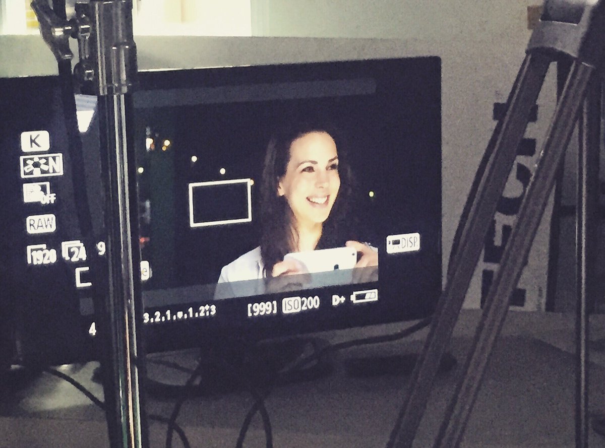 HayleyQuinn's tweet image. Quinn #Inception had a great morning filming with @filthy_official 📷