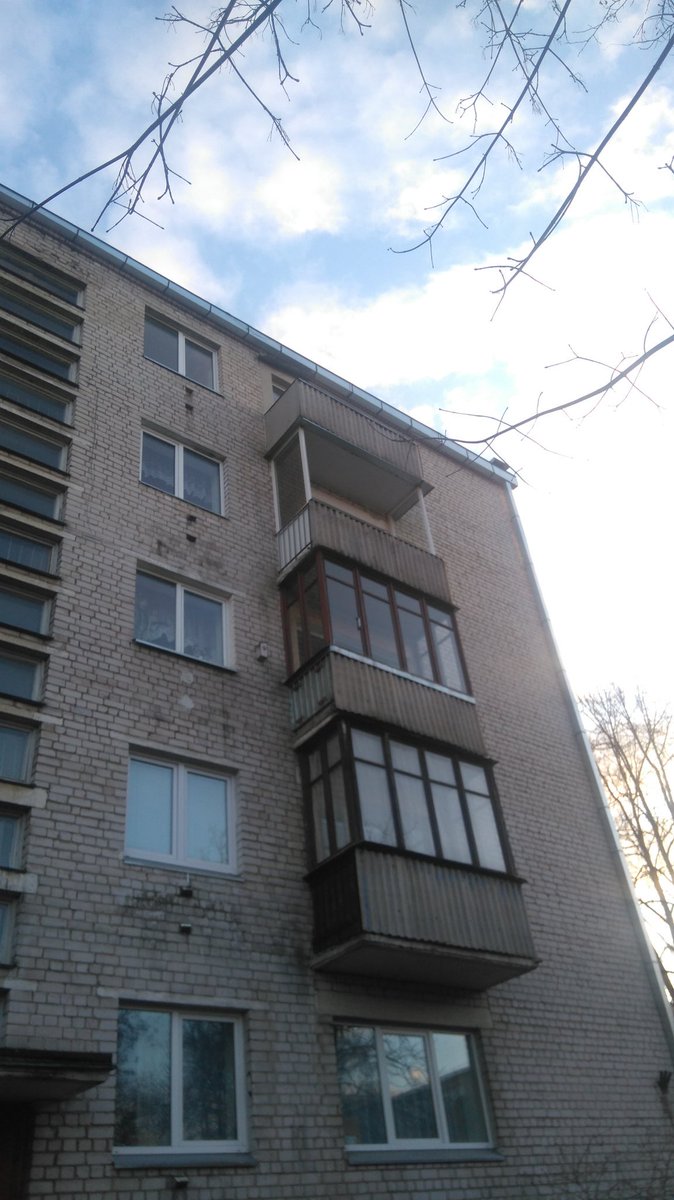 Gabraa23's tweet image. O kam persistengti? #mano #langai #buvo #du #Vilnius #Antakalnis