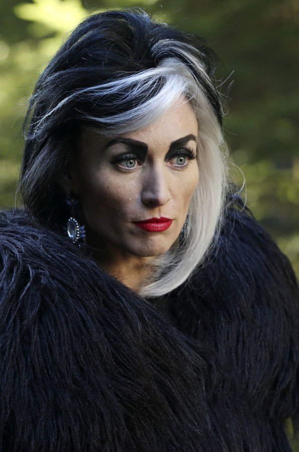 BadassWomenOUAT's tweet photo. @VictoriaSmurfit spam in honor of the birthday girl!!!
#BadassWomenofOuat #OnceUponATime https://t.co/9z27f6L7Pj