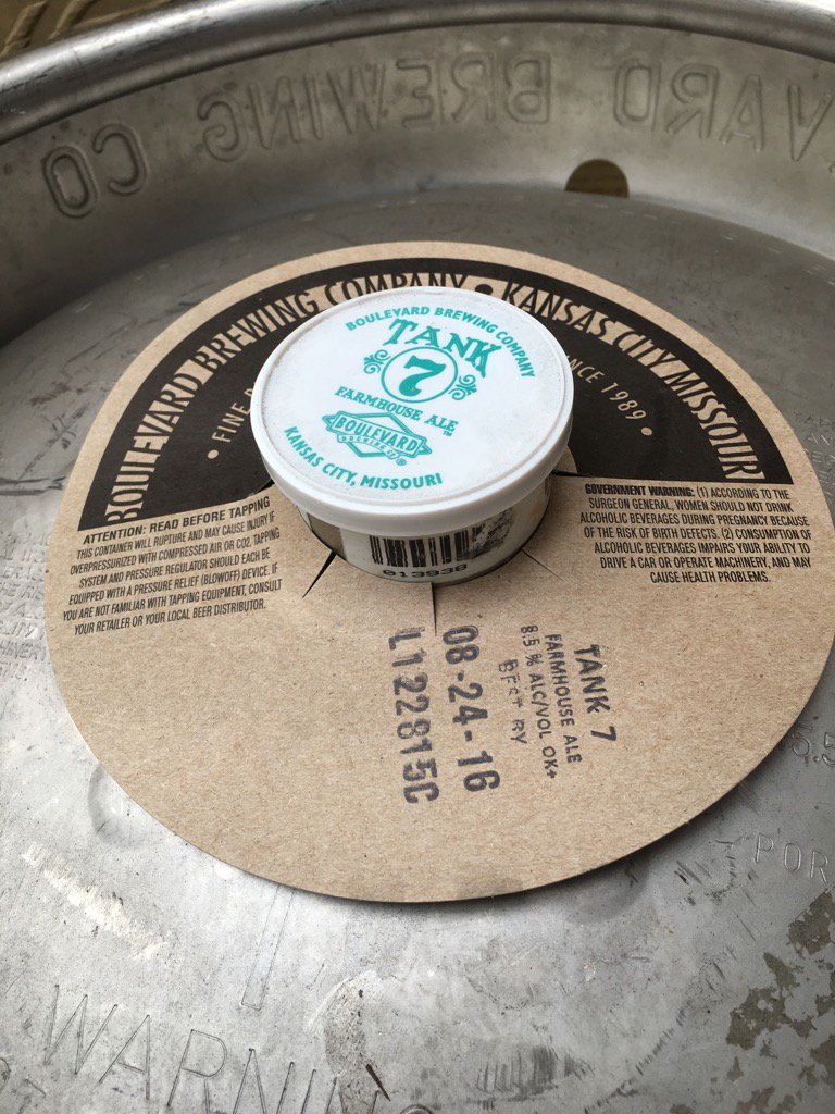 sunsetbeerbk's tweet photo. So happy to be able to order this beauty for another amazing beauty #OrderAhead #SunsetCrowd π»@Boulevard_Beer #tank7 https://t.co/ku6QhA7FPT