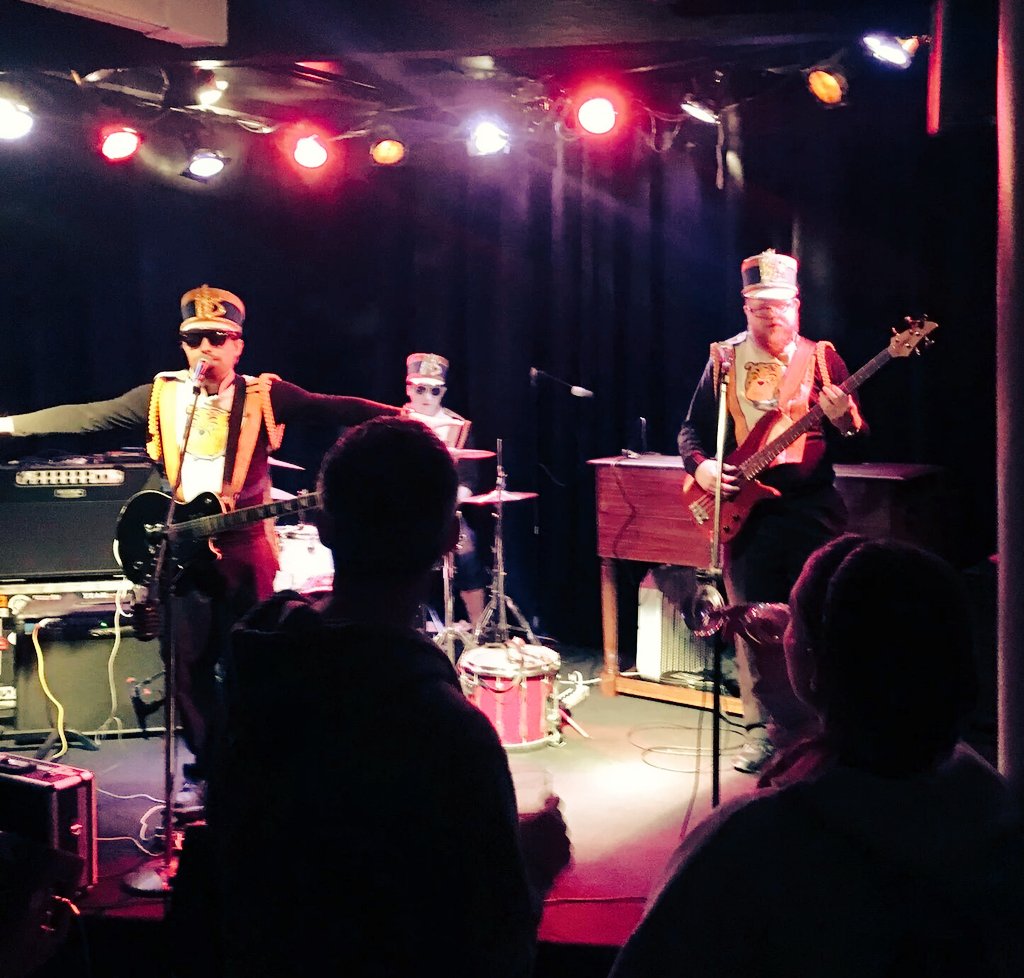 Hedonism_Bots's tweet photo. #TBT to our @ClubCafeLive show with @andyfrasco and @Memphis_Hill https://t.co/XMDYaG3eb2
