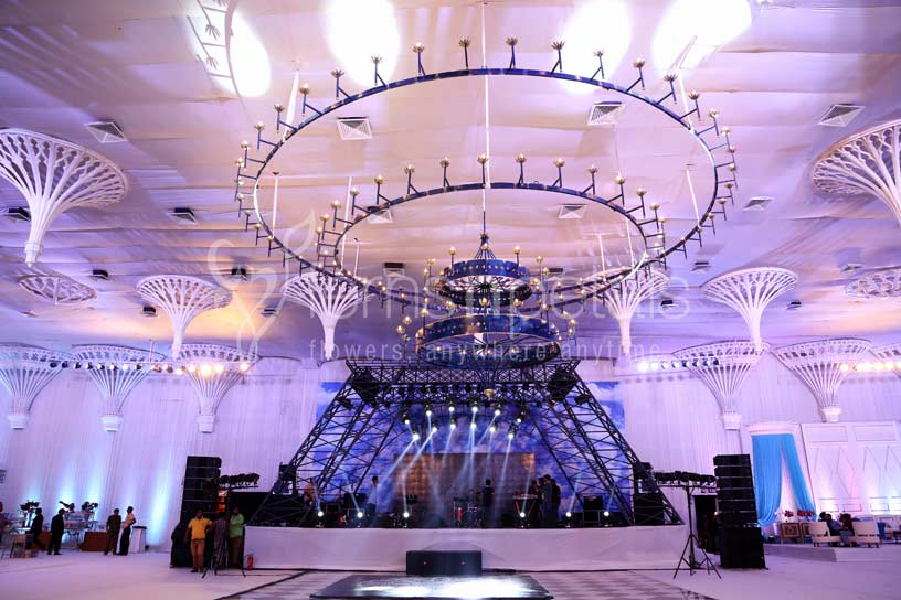 Weddings_Trend's tweet photo. @weddingtidbits What is a Well-Planned #Wedding?
https://t.co/YgLnldHIXx https://t.co/wh9lFl6sfH