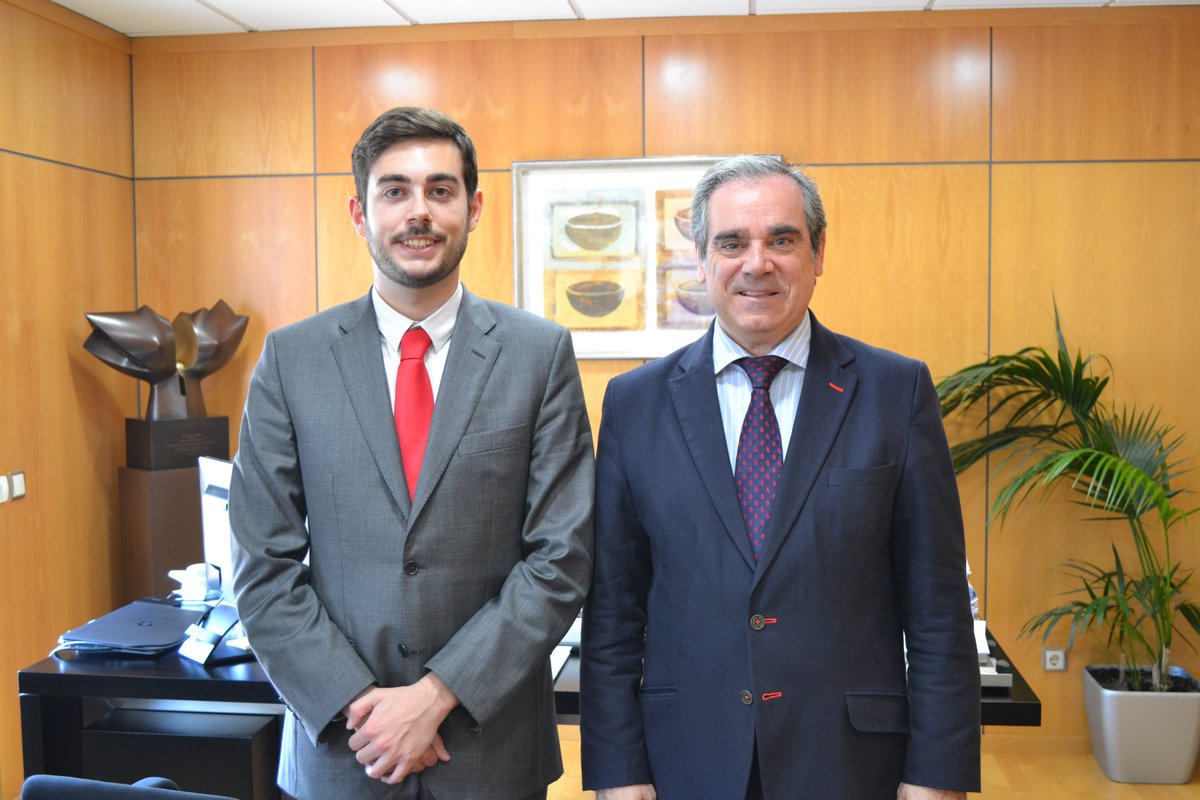 Reunión con Antoni Miró, presidente Federación Estudiantes de Farmacia. Trabajando con el futuro de la Profesión
