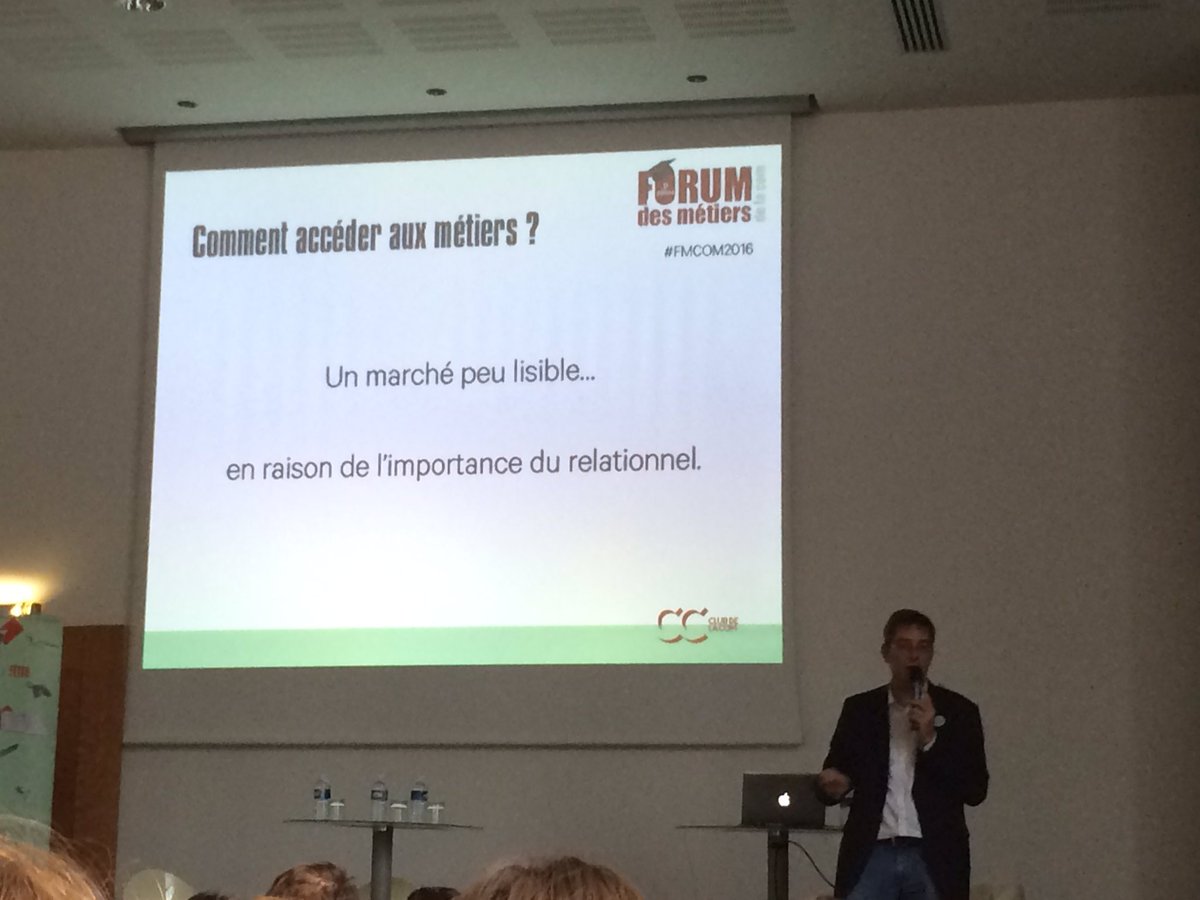 MaTARTiiNE's tweet photo. L'importance du réseau pour travailler dans la #communication !  #FMCom2016 https://t.co/ndVcOEsECg