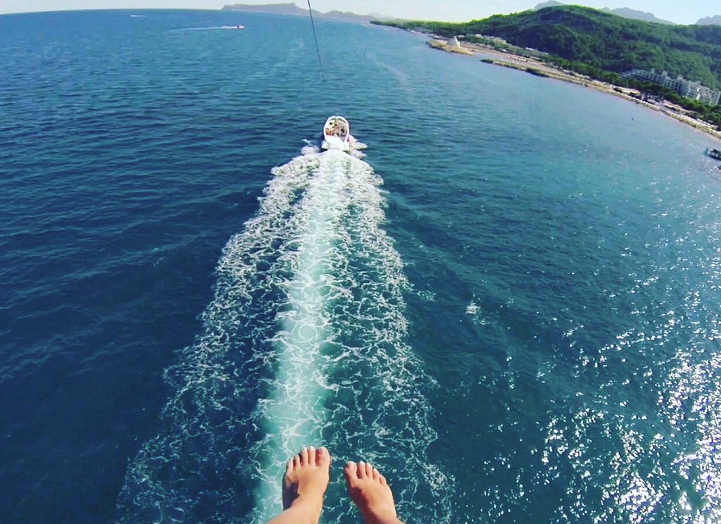 MyActionCamera's tweet image. Who's booked their summer holiday yet? #myactioncamera #holiday #SummerIsComing