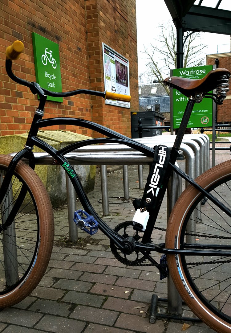 Hiplok's tweet photo. Hiplok spotted on the streets of Godalming https://t.co/pXfJmIEELg #bikelock #cyclelock #brooks https://t.co/76P3XqmLj9