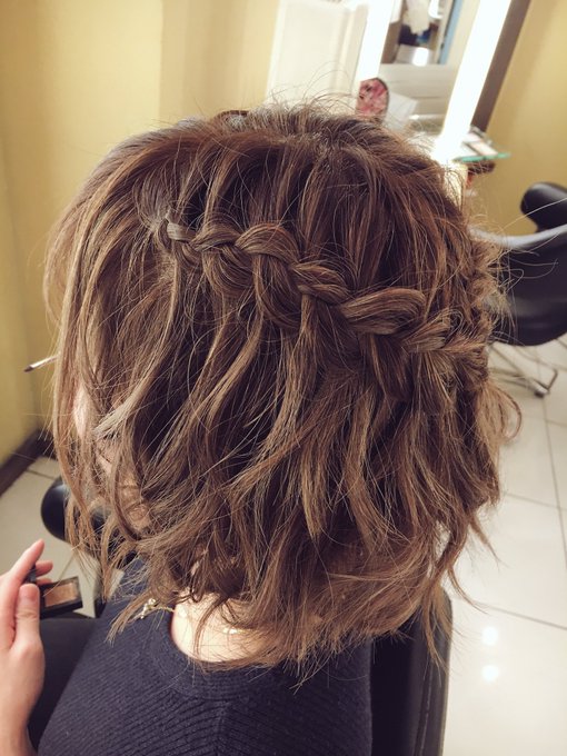 ショートヘアの方向け 華やぐ卒業式にぴったりのヘアアレンジのまとめ Matomehub まとめハブ ショートヘアの方向け 華やぐ卒業式にぴったりのヘアアレンジのまとめ Matomehub まとめハブ