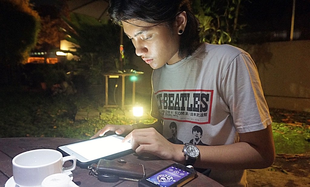 theFinestTree's tweet image. Malam ini ada yang sibuk chat email lintas negara melalui ipad-nya...
#disney #project #thefinesttree