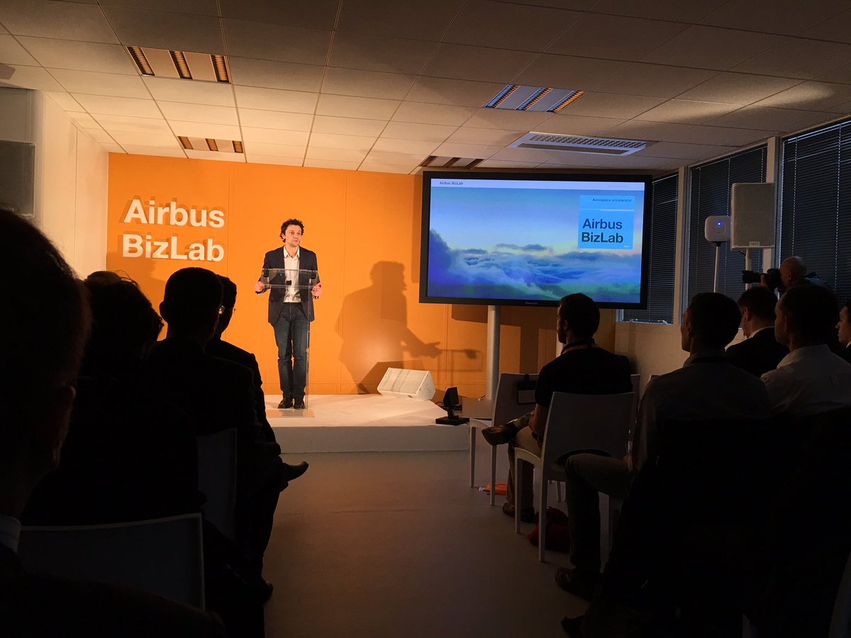 francoisgarcia's tweet image. Welcome &amp;amp; Intro speech by @Gutbruno #airbusbizlab #bizlabdemoday