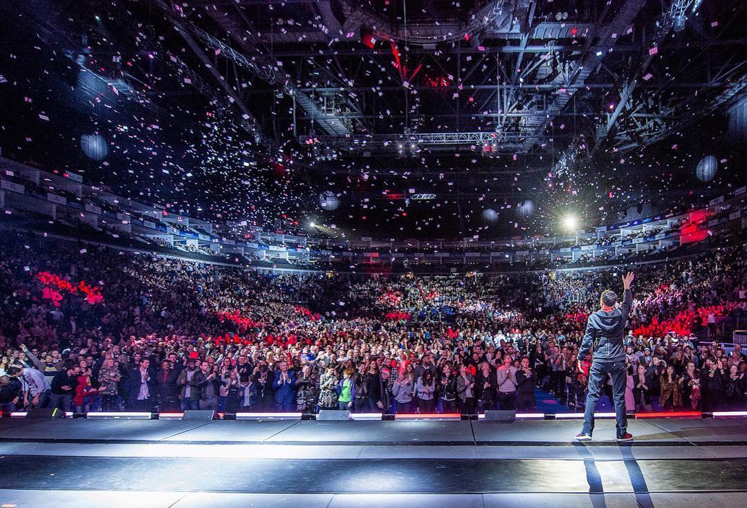 Dynamomagician's tweet photo. Incredible evening at The O2 last night... thanks to everyone who came along or watched live! #Historyinthemaking https://t.co/ElPYfQtLls
