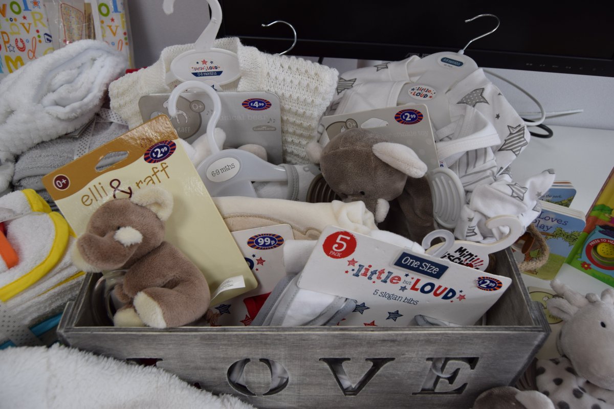 Cast_UK's tweet photo. Good luck to Nicola off on maternity leave, enjoy these lovely gifts sent by a grateful client! #Bunintheoven https://t.co/zWvA5pEnSv