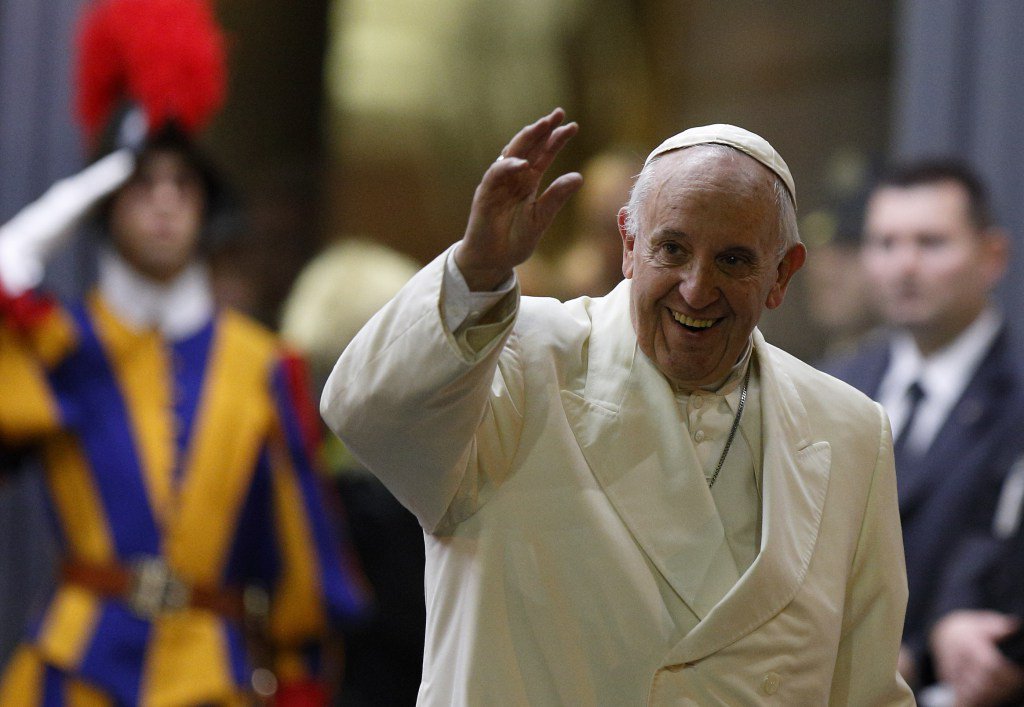 CatholicNewsSvc's tweet photo. Pope to release document on the family April 8 https://t.co/zmVhdDEDWc https://t.co/k1eY0hCKb2