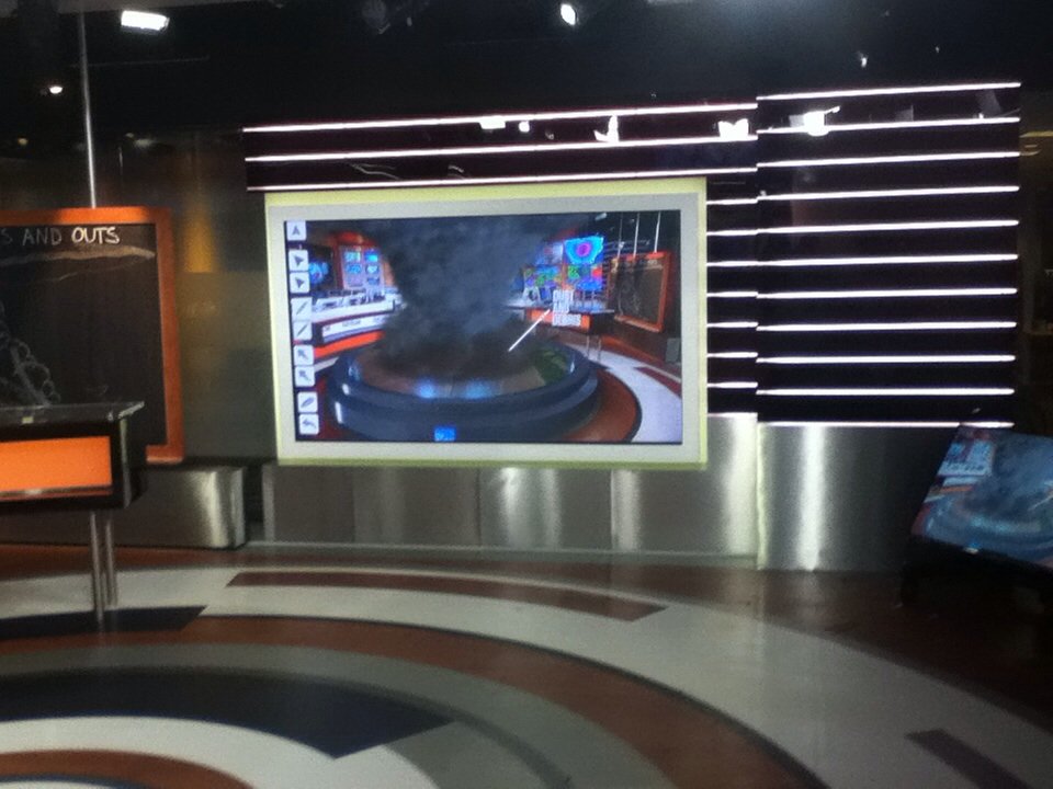WxDiz's tweet photo. What's happening in #TheLab @weatherchannel right now? Hint: Virtual #MultiVortexTornado https://t.co/dDuYVG8EbP