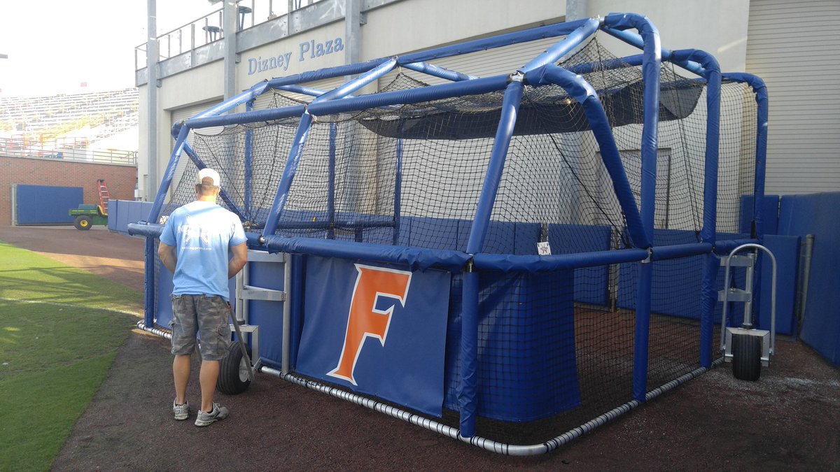 WillMinor09's tweet photo. @NettingPros getting #BPPro Portable Cage ready for big #SEC series in Gville this wkend @GatorsBB @Aggie_Baseball https://t.co/k8xW0kEtjY