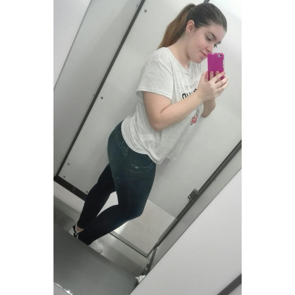 andreikauryn's tweet photo. Piensa mal y acertaras. https://t.co/C0SXE0TRmV