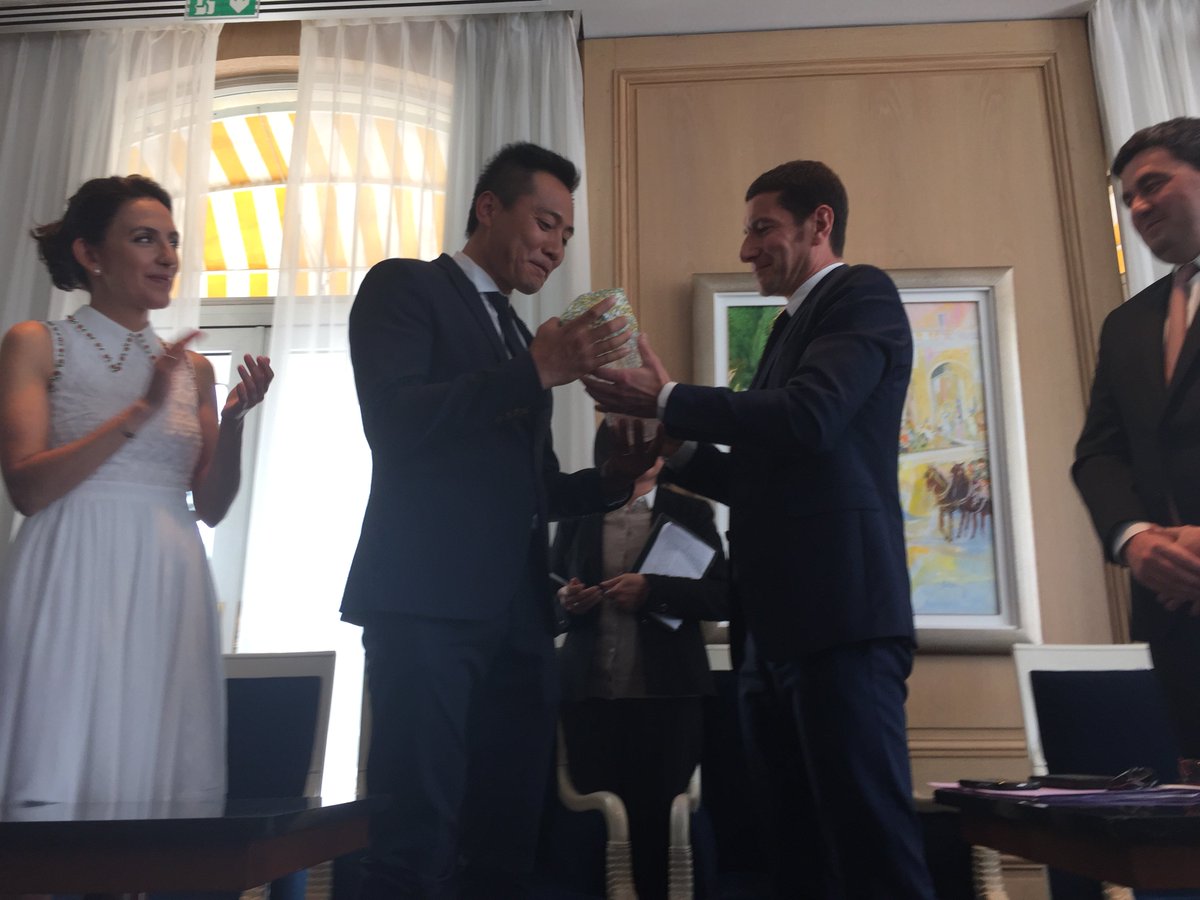 Cannes_France's tweet photo. Liu Ye chinese actor enthroned #Cotedazur ambassador in China by @davidlisnard @CarltonCannes #tourism #visitfrance https://t.co/9wnVxi5kyc