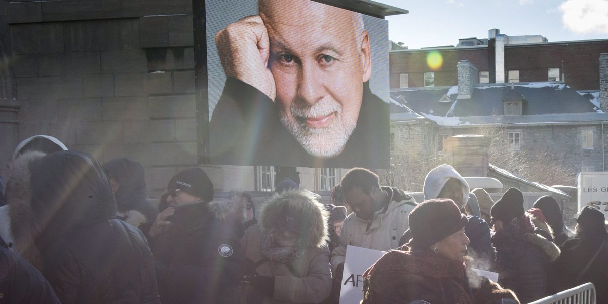 Funérailles de René Angélil : une facture de 700 000$ refilée aux contribuables (Cogeco) huff.to/1RMAWHr