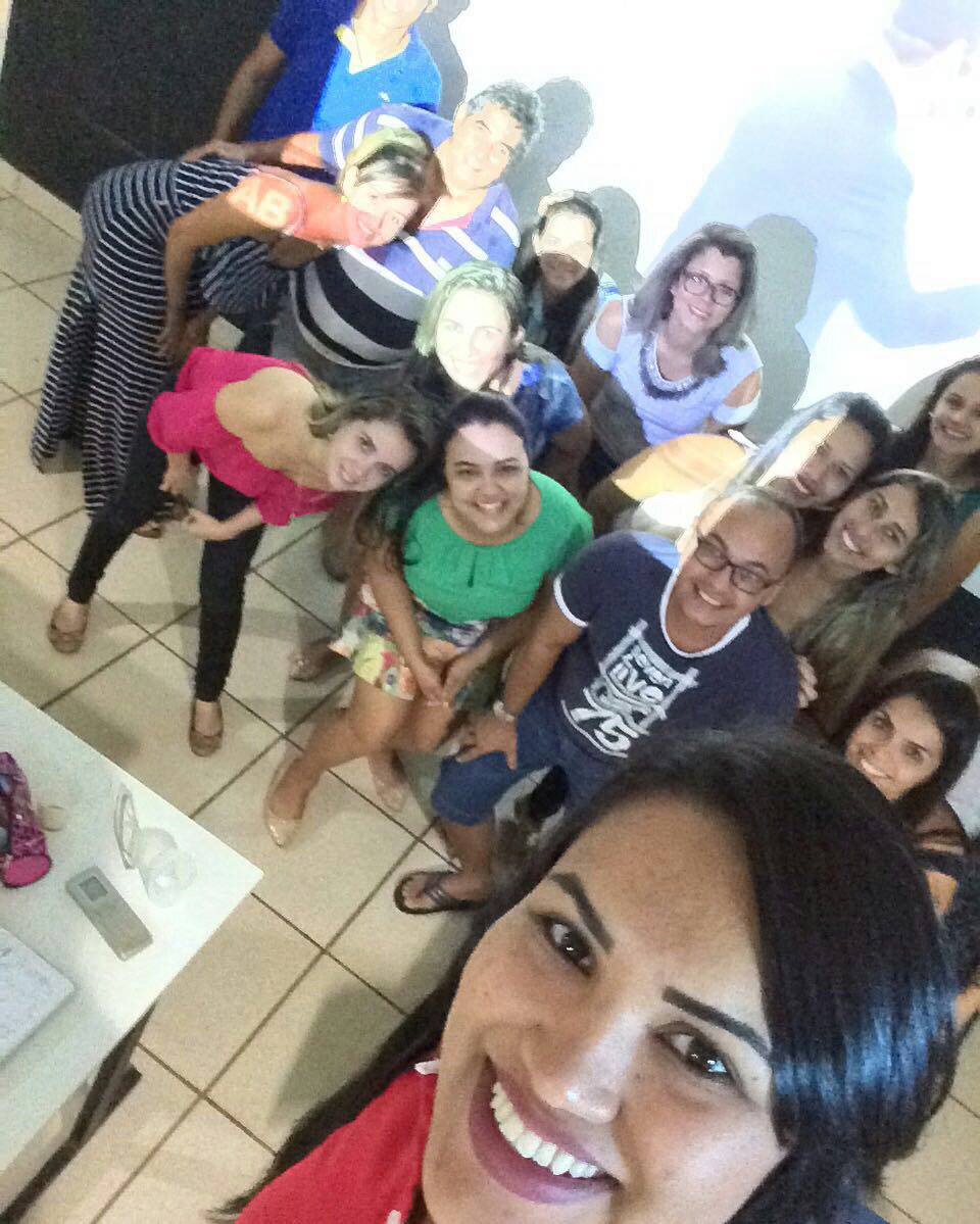 PablinneOliver's tweet photo. @profmarcoant GABARITANDO ÉTICA! Salas lotadas aqui- Unidade Colinas do Tocantins. Abraços! #Animaaaal https://t.co/iZ9BoJHBkB