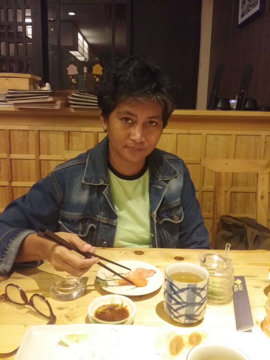 ErlinaVf's tweet photo. Salmon sashimi https://t.co/HUZP3CFyTr