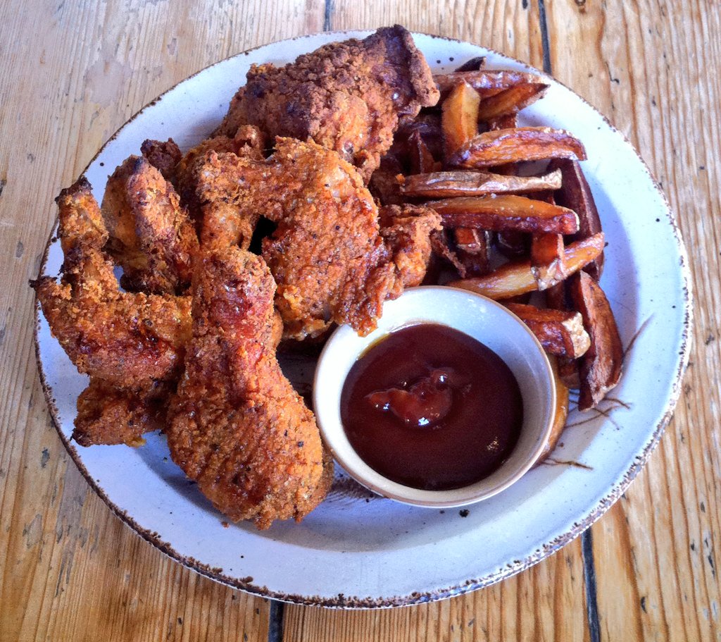 threegraceshove's tweet photo. We are now serving food Wed-Sat from 1pm til 3pm! Here's a sneak peek of our combo fried chicken and chips for £7.50 https://t.co/kmjkhucI99