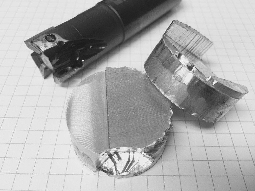 cdmohio's tweet photo. Hey @Kennametal you don't look so good.
You should see the other guys...
#cncfail #mercifulaluminum https://t.co/3zUVAR392L