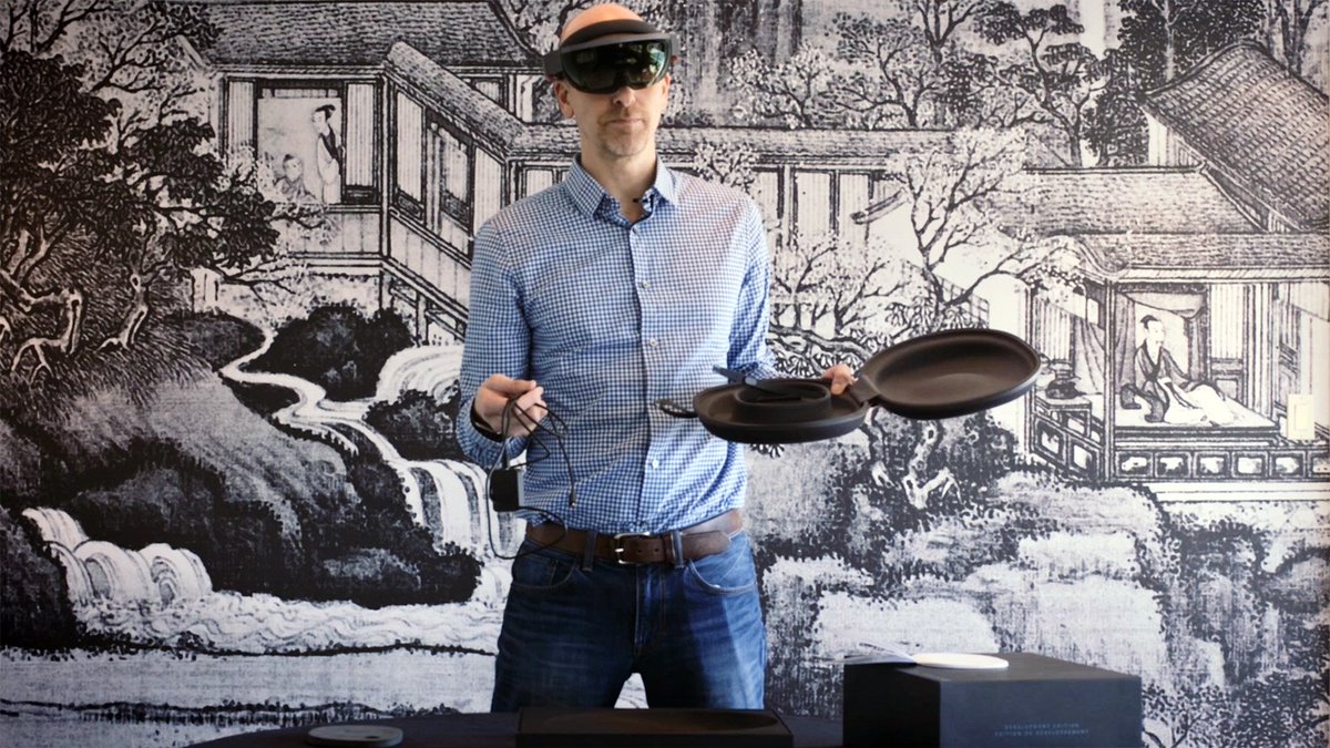 futureshift's tweet image. See what it&apos;s like unboxing the Microsoft HoloLens augmented reality headset on.mash.to/1SBn4jj