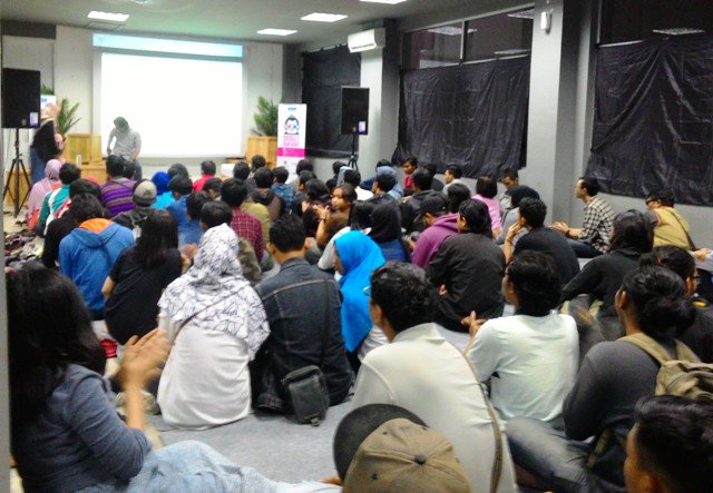 Klub ini Kerjaannya nonton film goo.gl/mZs3Wd #KRjogja