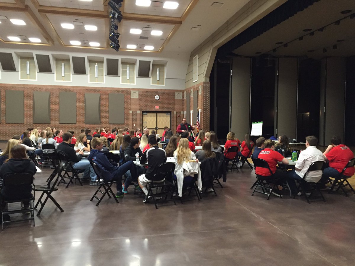 MCHSSTUDGOV's tweet photo. The first ever MCHS Student Senate leadership conference has officially started! https://t.co/269EgYIwun