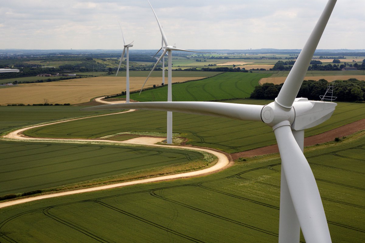 GoodEnergy's tweet photo. #newsflash: New stats show renewables generated a record 25% of the UK's electricity in 2015 https://t.co/c6kAa60s0H