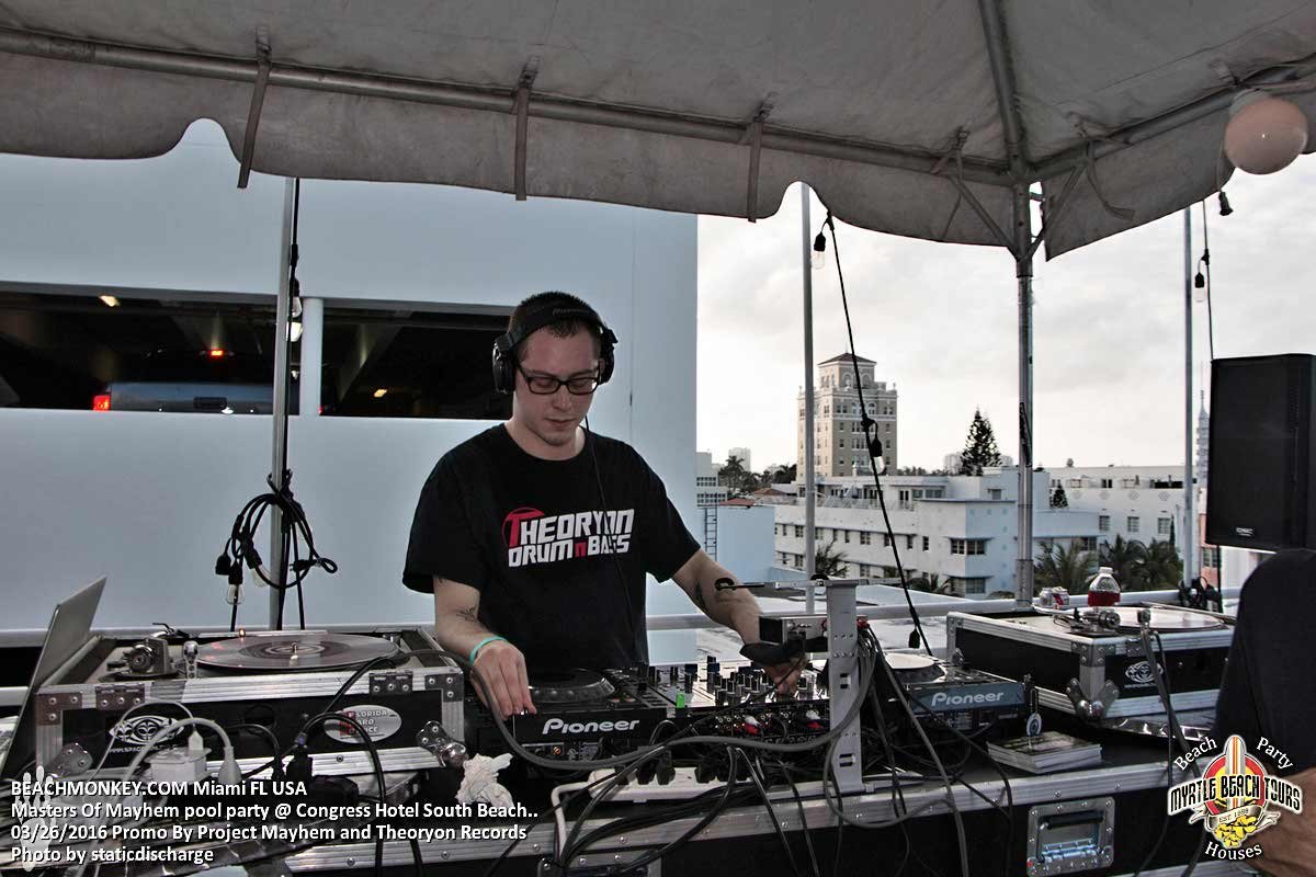 BassMonkey808's tweet photo. Shout out @Beachmonkeycom for some great shots https://t.co/Y6NUsjOY8A