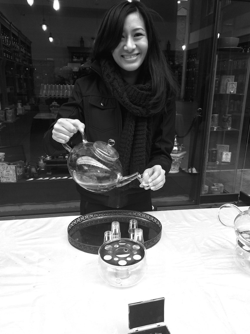 TheHouseofUp's tweet photo. Lunch with @mucknbrass, Italian designerware, terrific tea tasting: this weeks #Blogcycled: https://t.co/5XXnQlZOwS https://t.co/wne37fKuwg