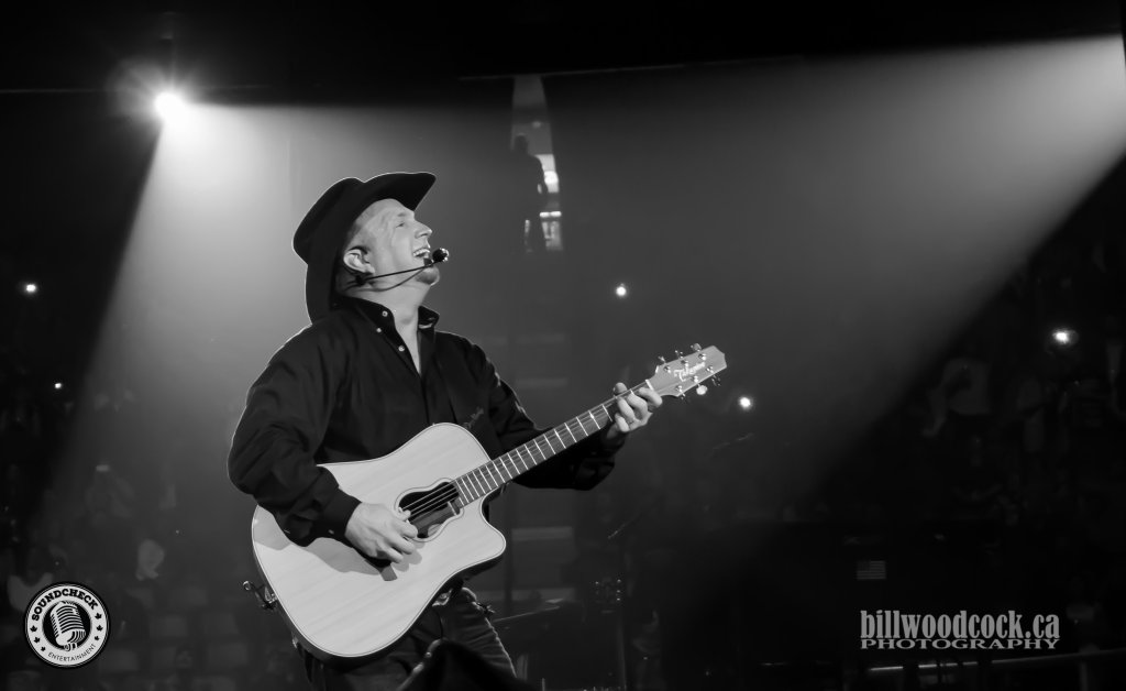 SoundCheckBlg's tweet photo. ICYMI: @garthbrooks - The Experience #GarthInHamilton. Are You Ready #Ottawa https://t.co/kO5u9Dy4so https://t.co/OOSH3s9BK6