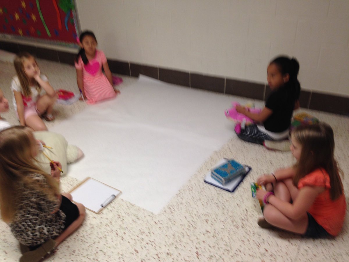 QCandoers's tweet photo. @QCandoers @WESTWOOD_ELEM.   A future in advertising? https://t.co/JcMI0vsRSc