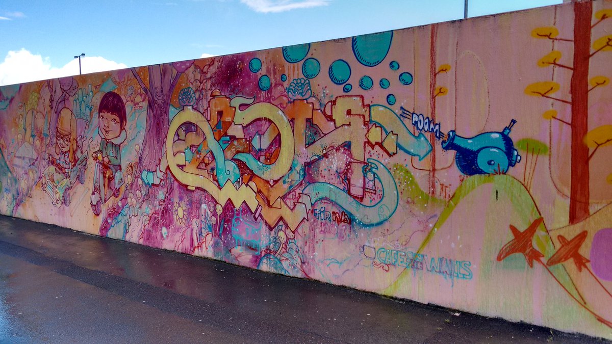 Belfast_Beyond's tweet photo. Outside @VerbalArtsDerry by #MSCCrew #DerryLondonderry #NorthernIreland @uvartscic #streetart #urbanart https://t.co/bGZtsJIToe