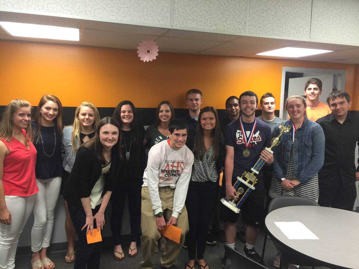 Mike Overbey (@overbeym) on Twitter photo Spent some time talking with our <a href="/AndersonDECA17/">Anderson DECA</a> students today. Great to talk about their success & future plans. Spent some time talking with our <a href="/AndersonDECA17/">Anderson DECA</a> students today. Great to talk about their success & future plans.