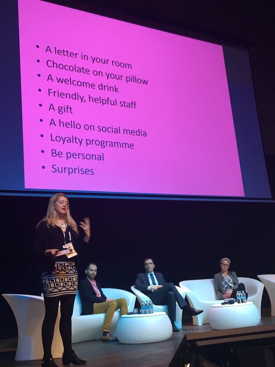 martaszadowiak's tweet photo. Proste narzędzia, które sprawiają ze czujemy się wyjątkowo w hotelu. Rady od @RoomAuctionCom #ntt2016 https://t.co/IqBENMiwNO
