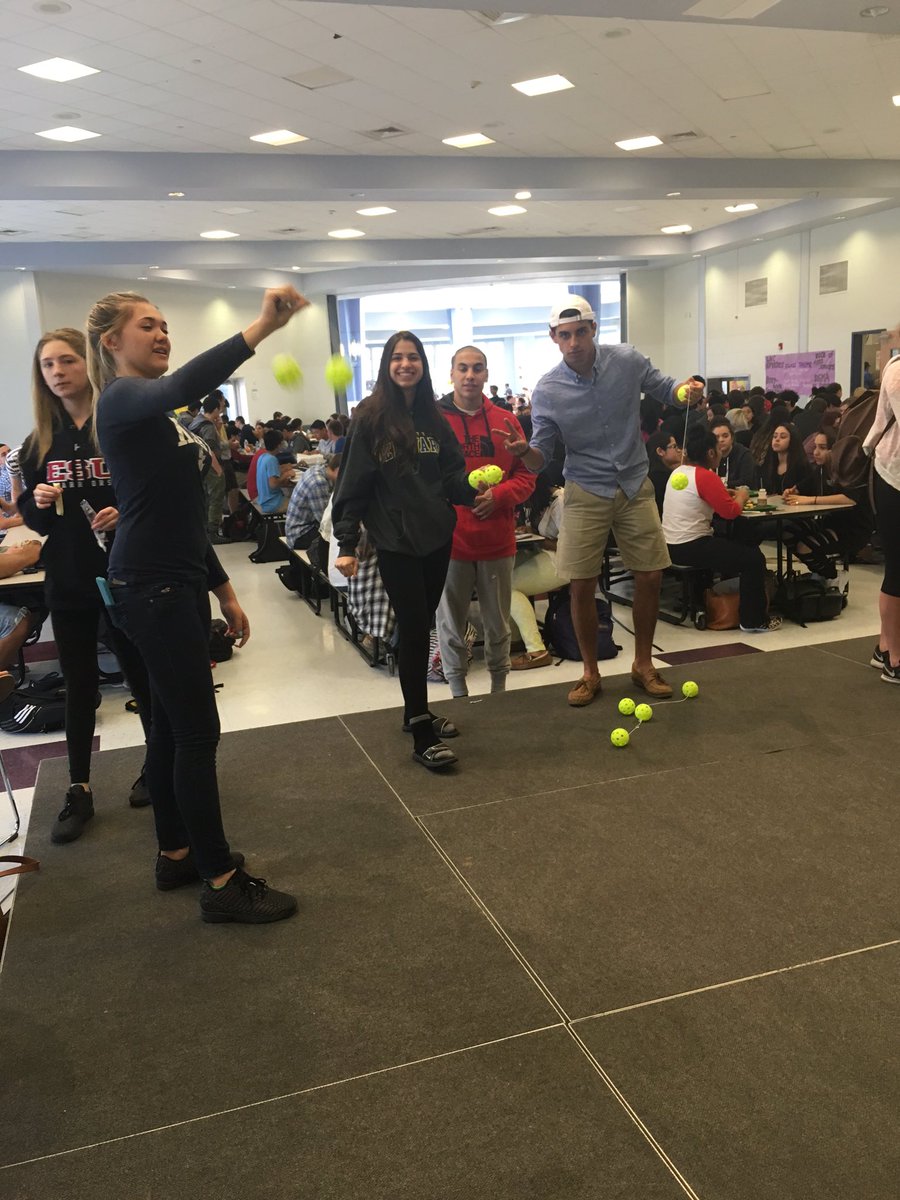 Having fun at cafeteria games #sigmapiseniors #botc2016